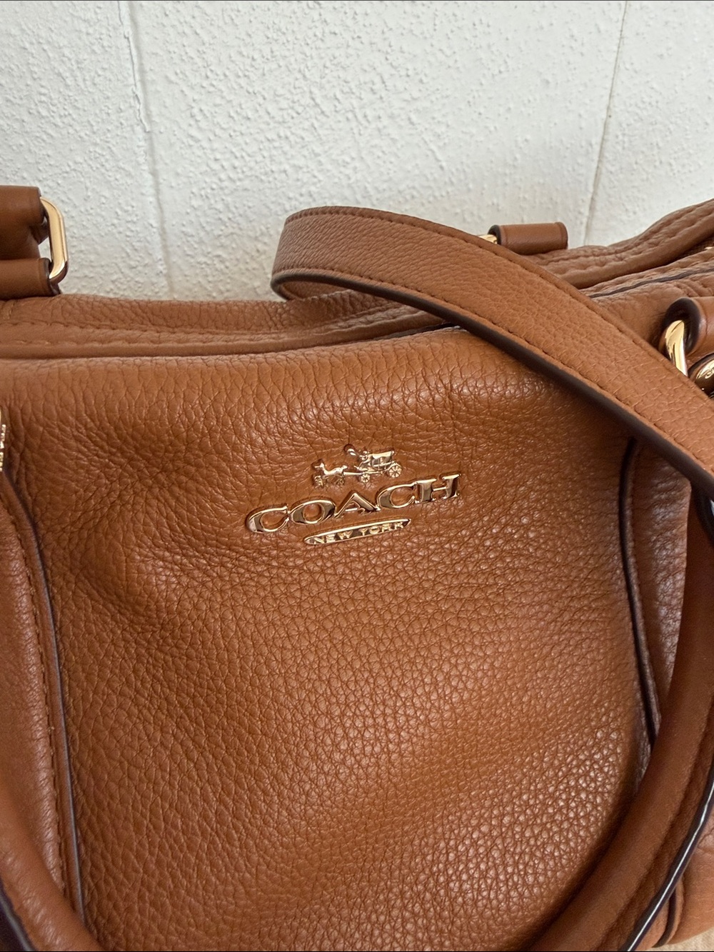 Coach Brown Pebbled Leather Shoulder Bag with Matching Brown Wallet - Picture 3 of 10